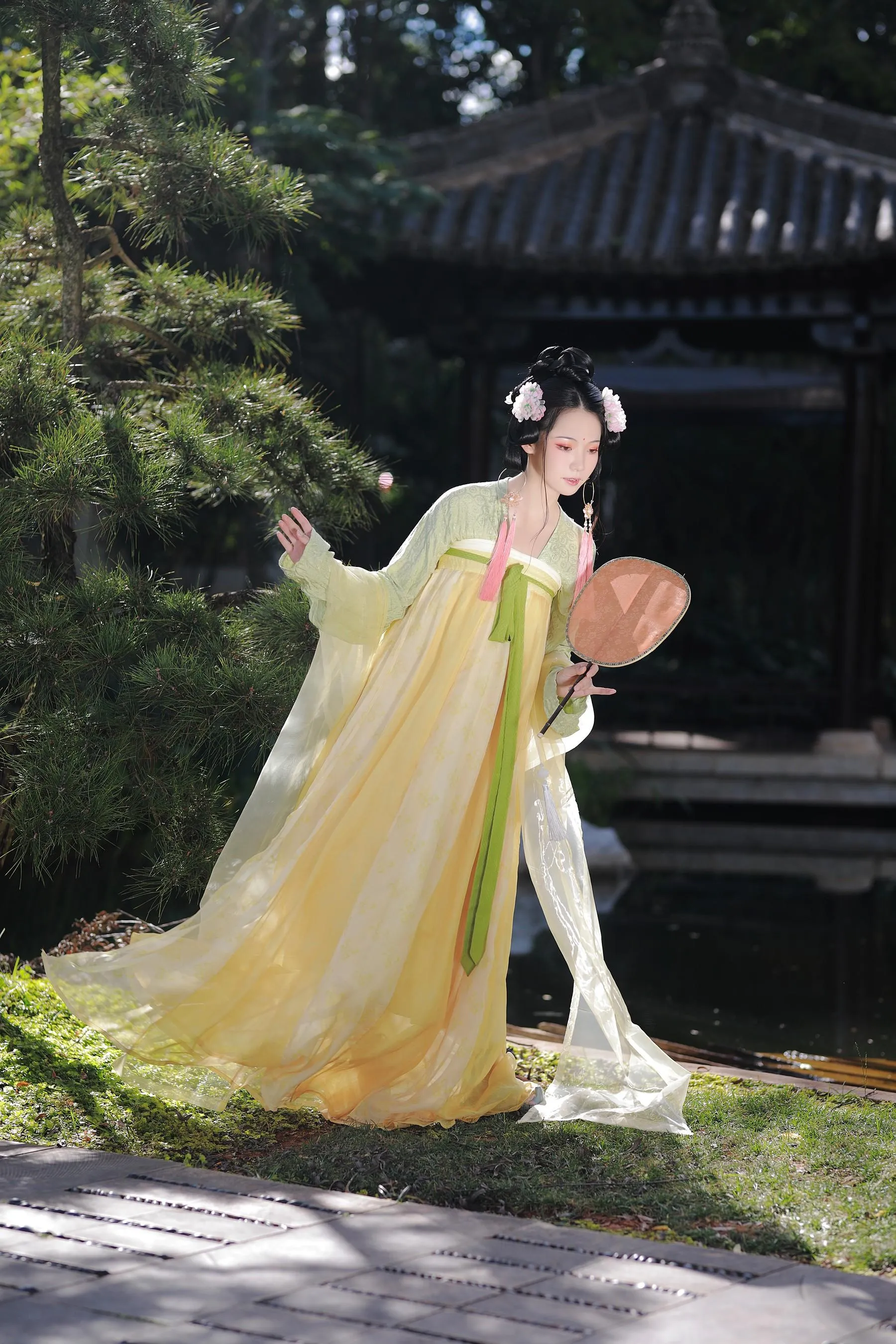 [YITUYU艺图语]2022.09.08 若无闲事挂心头 落花人独立 [33P]插图7